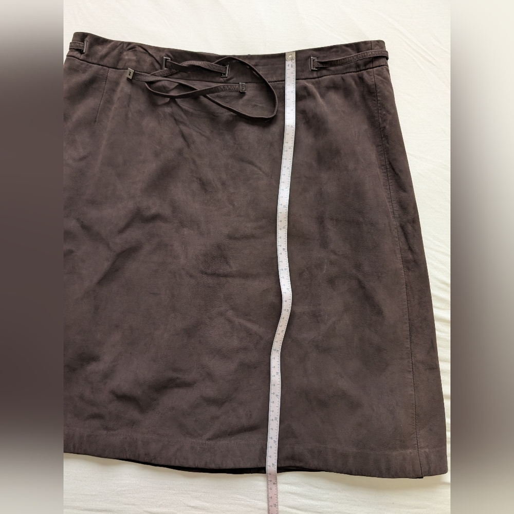 Vintage Nine West Brown Suede Skirt - Picture 9 of 9